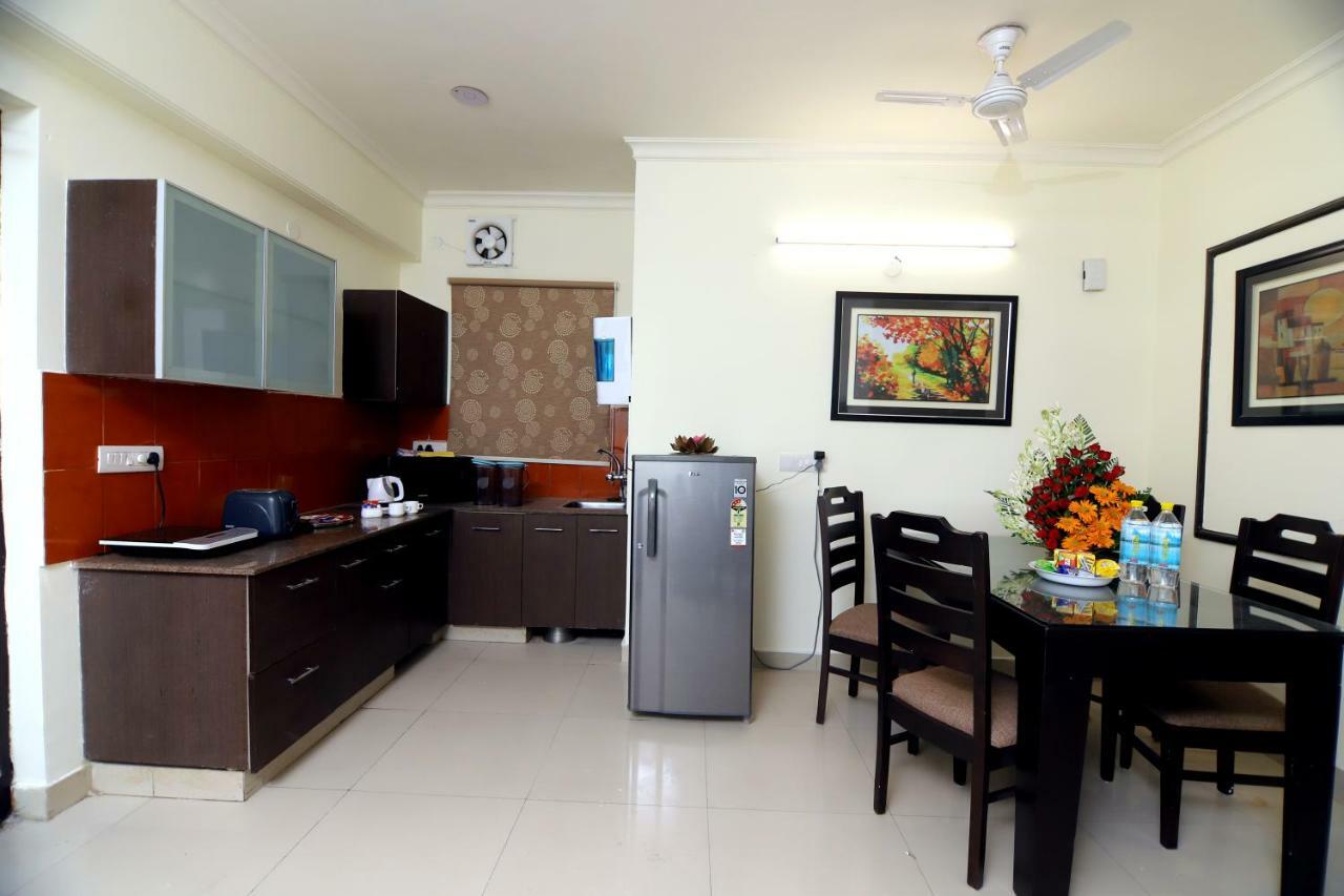 Luxury Aloha Apartments Risikés Kültér fotó
